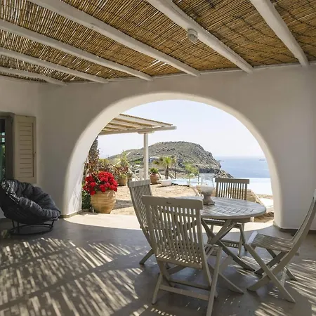Villa Leomandra